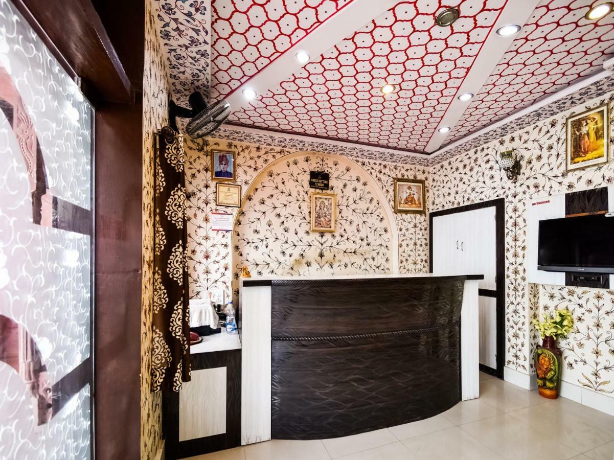 Oyo 48665 Kesar Palace Amer Екстериор снимка